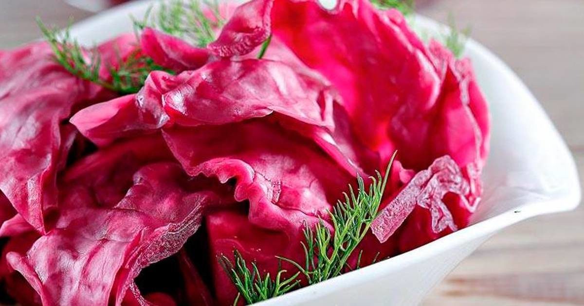 Рецепт маринованного гурийского салата из капусты и свеклы