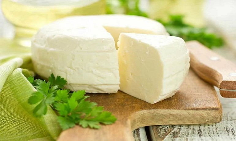 Как правильно заморозить и хранить твёрдый сыр