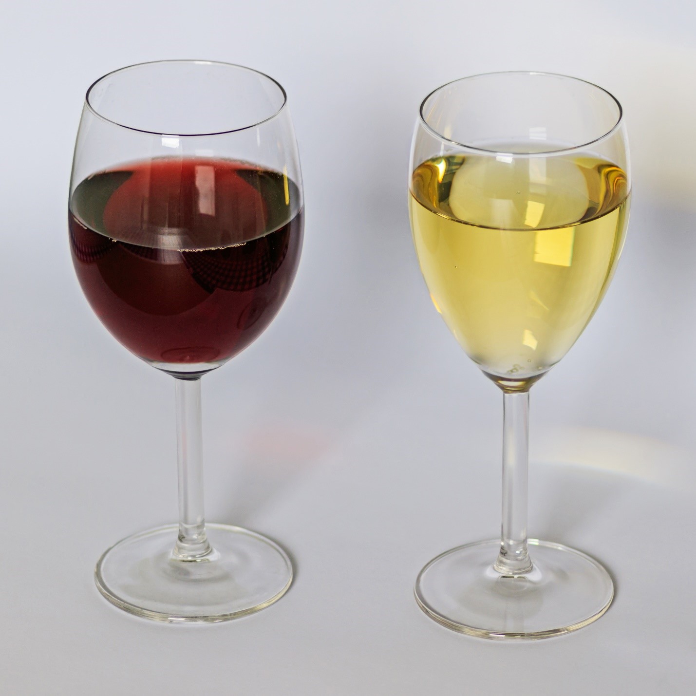 Как отличить натуральное вино от порошкового