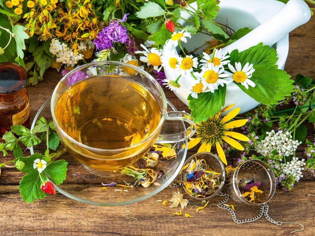 Народное средство от простуды: травяной чай и как правильно его приготовить