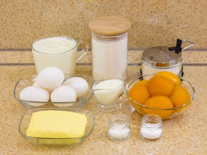 Пирог с персиками и сметанной заливкой: пошаговые рецепты с фото, со сметанным кремом, сметаной, сметанник