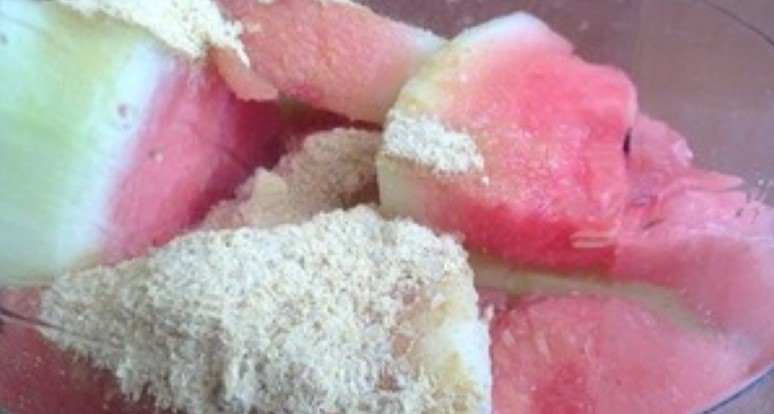 Соленый арбуз (квашеный, моченый) на зиму: пошаговые рецепты с фото, засолка в банках, бочках, ведрах, без стерилизации, кусочками, целиком